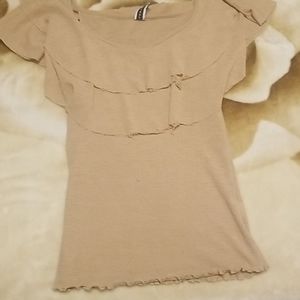 Short sleeve ruffle top